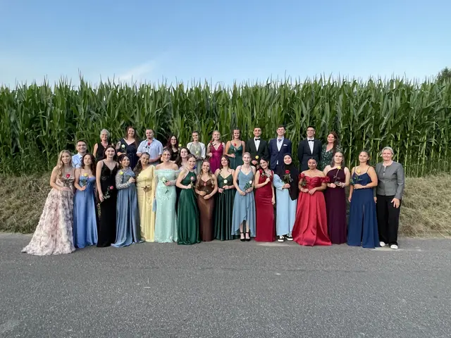 Schüler:innen beider Klassen