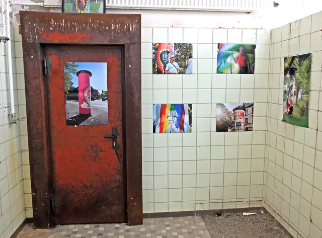 Foto- und Kunstausstellung in den maroden Räumen des ehemaligen Offenburger Schlachthofs bei Canvas 22.  | Foto: Alfred Schramm