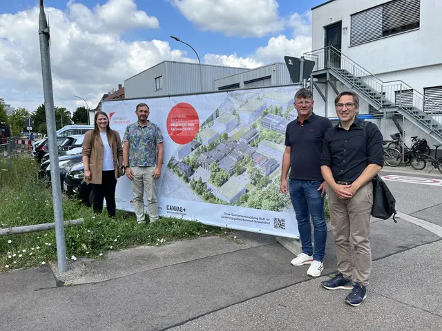 Vera Dreher, Stadtplanung (v. l.), Markus Seger, Abteilung Straßen und Brücken, Baubürgermeister Oliver Martini und Daniel Ebneth, Stadtplanung | Foto: gro