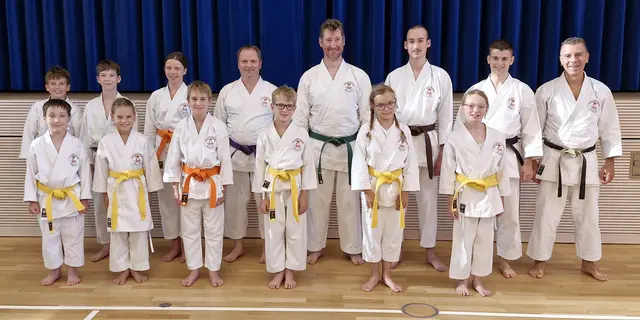 Die erfolgreichen Karateka | Foto: Dustin Görmann