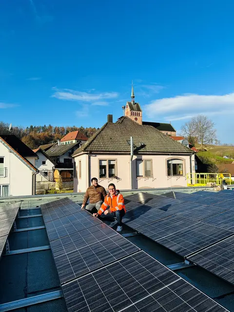 Manuel Zink (Bauamt) und Bürgermeister Stefan Hattenbach (r.)
| Foto: Gemeinde Kappelrodeck/Jasmin Liebich