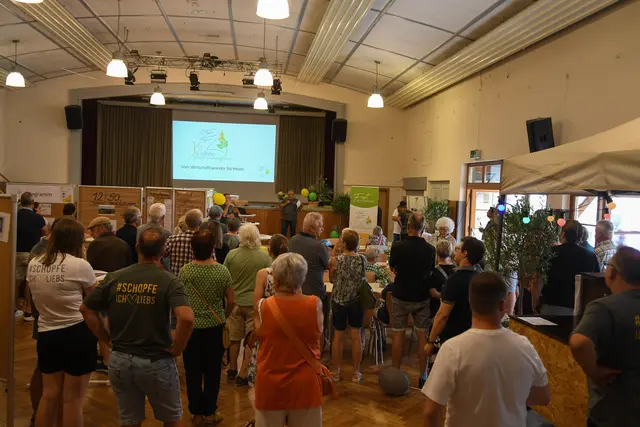 Die Auftaktveranstaltung der Arbeitsgruppen für die 1.250-Jahrfeier in Niederschopfheim war gut besucht. | Foto: privat