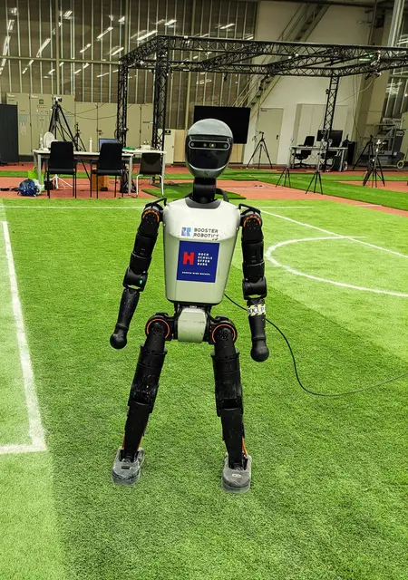 Die neuen Roboter müssen stürzen und selbstständig wieder aufstehen können. | Foto: Team Sweaty