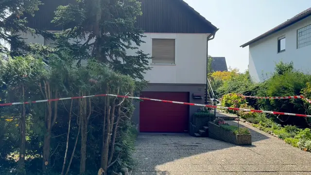 In diesem Haus im Kehler Kronenhof wurde eine Frau getötet. | Foto: Kamera24