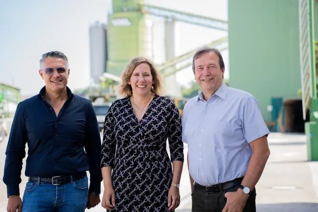 (V. r. n. l.) Landtagsabgeordneter Thomas Marwein, Landtagskandidatin Maren Seifert und Geschäftsführer Florian Buchta | Foto: Wahlkreisbüro Offenburg