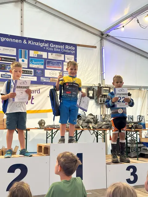 Lean Welte gewann sein erstes Rennen in Fischerbach mit zwei perfekten Läufen.