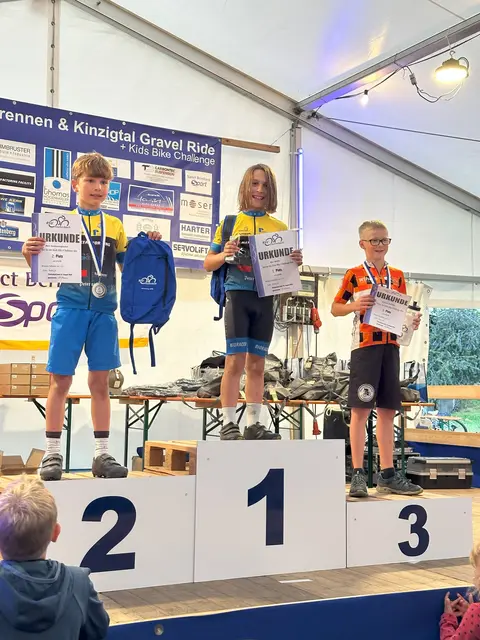 In der U12 auf dem Podest Max Gremmelspacher auf dem 2. und Mio Welte auf dem 1. Platz.