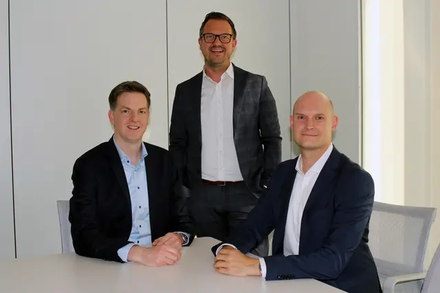 Timo Jung (v. l.), Michael Huber und Christopher Delong sind die neuen Prokuristen bei der SWEG.  | Foto: SWEG