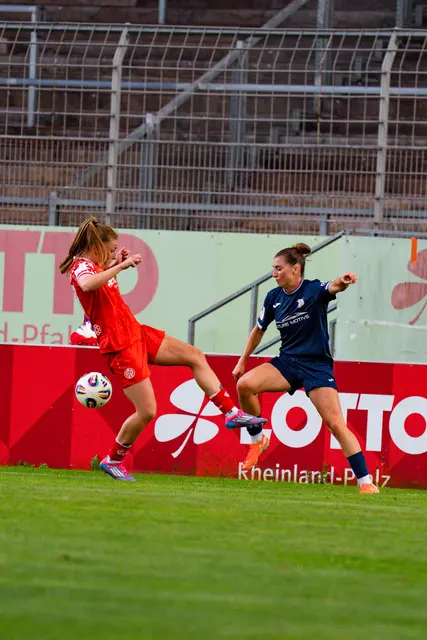 Kim Schneider (rechts) will auch heute mit Sand erfolgreich sein. | Foto: Tobias Geiser