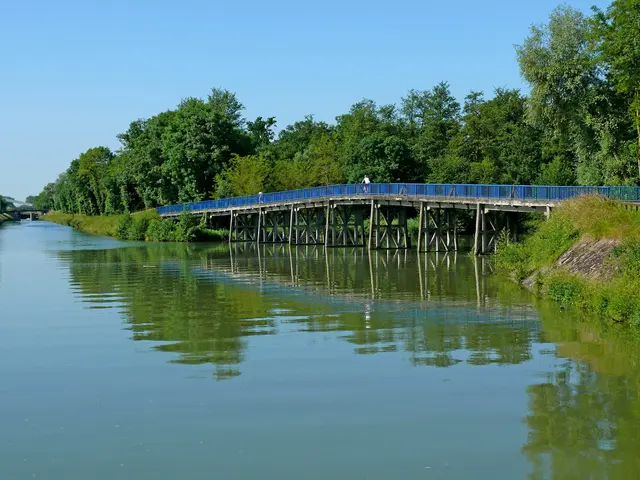 Diese Brücke überquert den Canal de Décharge de l’Ill bei Erstein-Krafft. | Foto: Alfred Schramm