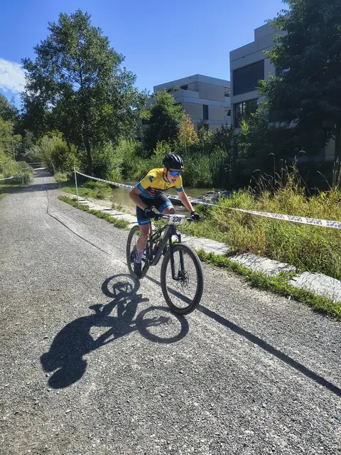 Karol kämpfte sich in der U19 durch das Rennen.