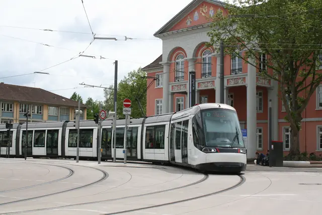 Wegen eines Generalstreiks in Frankreich werden die Fahrten der Tram am Mittwoch reduziert. | Foto: rek