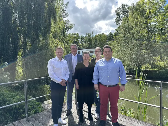 Marketingleiter Yannick Assenmacher (von links), Geschäftsführer Wolfgang Weber, Anne-Marie Glaser, Christina Großheim und Matthias Kerber | Foto: Lisa Meier