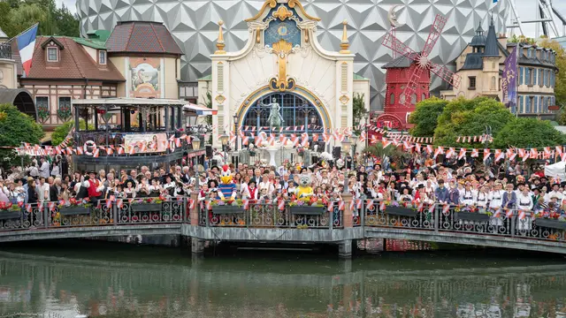 Alle Akteure des Elsasstags im französischen Themenbereich | Foto: Europa-Park