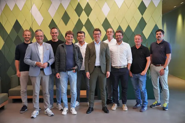 Gemeinsamer Austausch mit Unternehmen des HDI-Campus (v.l.n.r.): Christian Kaltenbronn (Gmeiner &amp; Partner), Markus Ell (C.A.Warren), Thomas Braun &amp; Jürgen Müller (Architekturbüro Müller + Partner), Roland Schocher (Nitech), Oberbürgermeister Gregor Bühler, Daniel Hormann (FOXX deli / denk’MAHL), Max Meier (Gmeiner und Meier), Stephan Thurner (HT Kommunikation) und Jürgen Müller (Gmeiner &amp; Partner). Es fehlt: Thomas Ganter (Hurrle Beteiligungs GmbH &amp; Co. KG) | Foto: Denise Burkart/Stadt Oberkirch