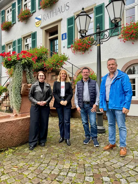 Von links: Sandra Boser, Helga Wössner, Thomas Becherer, Klaus Armbruster | Foto: Wahlkreisbüro Sandra Boser MdL