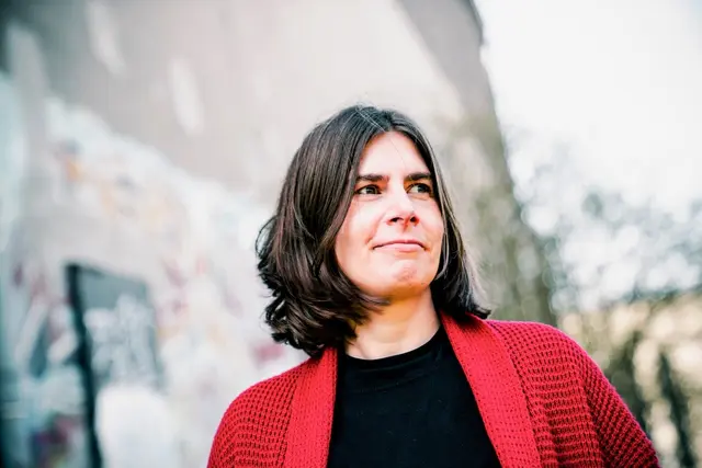 Sarah Jäger erhält den LeseLenz-Preis der Thumm-Stiftung für Junge Literatur 2025.
 | Foto: Anna-Lisa Konrad