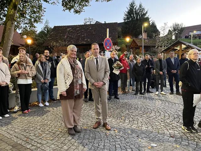 Richard Weith bei der Ergebnisverkündung. Er wurde mit 89,84 Prozent der Stimmen im Amt bestätigt. | Foto: Glaser