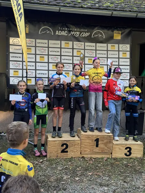 Anna Hoferer auf Rang 2 der Gesamtwertung