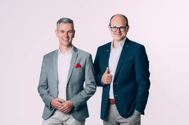 Seit 100 Tagen führen Carlo Carosi (l.) und Sebastian Lebek die Sparkasse Kinzigtal als Team. | Foto: Sparkasse Kinzigtal