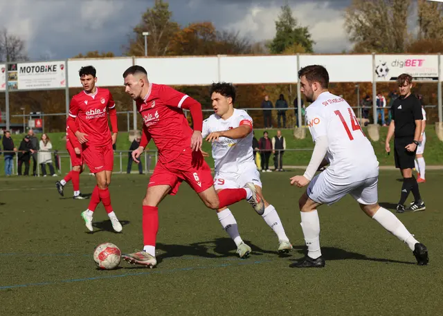 Das meiste Geschehen im Derby spielte sich in den Mittelfeldreihen ab. | Foto: Fissler