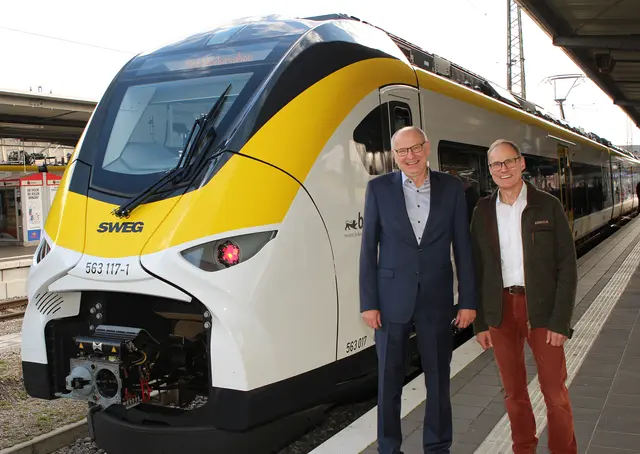 Jürgen Behringer (l.) und Matthias Laber verabschieden sich in den Ruhestand. | Foto: SWEG