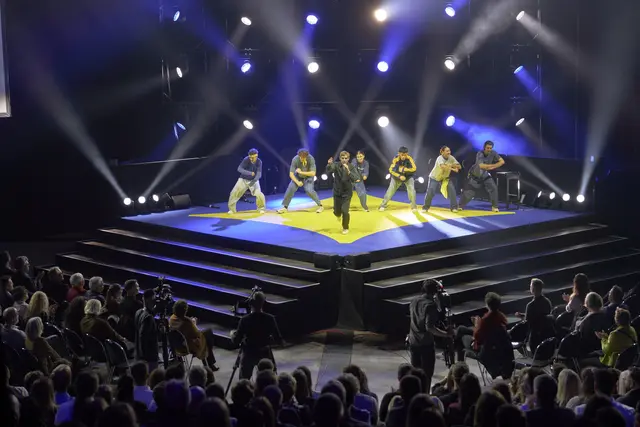 Beatboxer Paul Brenning und die Tanzformation Dope Skit aus Freiburg sorgten für gute Stimmung und feierten zusammen mit den anderen Gästen die frisch gebackenen Absolventinnen und Absolventen.  | Foto: IHK Südlicher Oberrhein