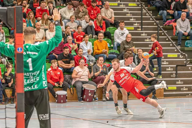 So lieben es die Fans: Die HSG Willstätt Hanauerland, hier mit Illia Hreblev, in der Offensive. | Foto: Arbogast