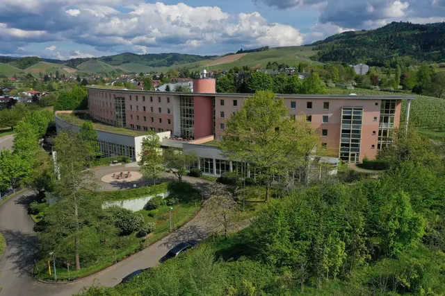 Die markante Immobilie in Durbach gehört seit dem 20. November Svetozar Ivanoff, der das Gebäude weiter ausbauen möchte. | Foto: BIM Architekten