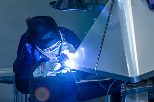  Die Brüder Litschgi gründeten 1740 das Unternehmen. 1960 begann die Serienproduktion von kleinen Containern. | Foto: UCON Container System GmbH