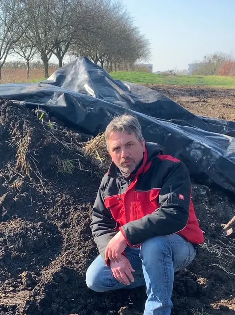 Der Offenburger Winzer Stefan Huschle hat das Weingut Freiherr von und zu Franckenstein im Offenburger Rebland zum Öko-Weingut zertifizieren lassen. | Foto: Weingut Freiherr von und zu Franckenstein
