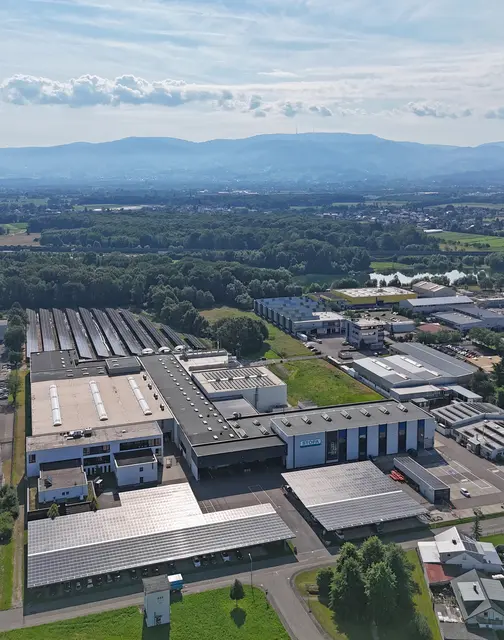 1963 gründete Paul Stolzer die STOPA Anlagenbau GmbH. Seit den 1970er Jahren fand die Spezialisierung auf automatische Lager für Langgut und Blech statt.  | Foto: STOPA Anlagenbau GmbH  