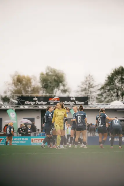 Die Spielerinnen des SC Sand stehen heute Mittag in Stuttgart vor einer hohen Hürde. | Foto: Maxi Höck