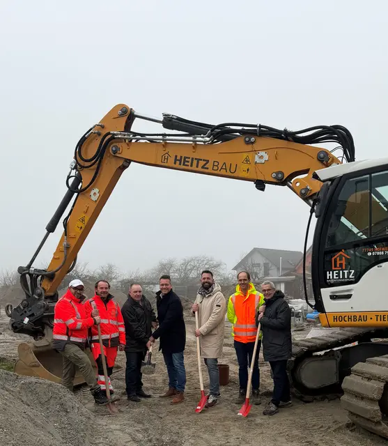 Große Freude bei allen Beteiligten beim Spatenstich für das neue Baugebiet | Foto: Gemeinde Neuried