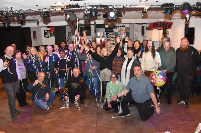 Die pastoralen Mitarbeiter feiern zusammen mit dem Leitungsteam den offiziellen Beginn der der Römisch-Katholischen Kirchengemeinde Mittlere Ortenau am 1. Januar.  | Foto: Ulrike Bischler