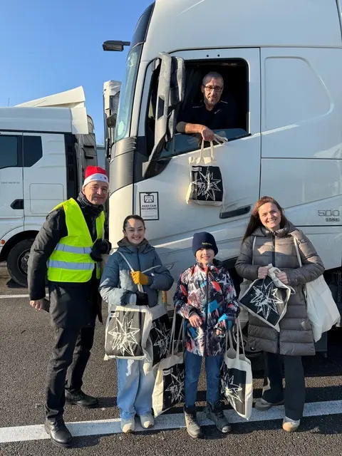 Am ersten Weihnachtsfeiertag an der A5 | Foto: Rotary Club Offenburg-Ortenau