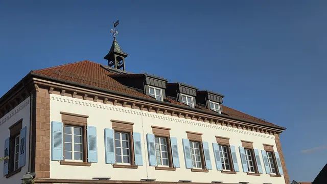 Restaurierte Wetterfahne ist wieder an ihren angestammten Platz zurückgekehrt.  | Foto: Gemeinde Ringsheim