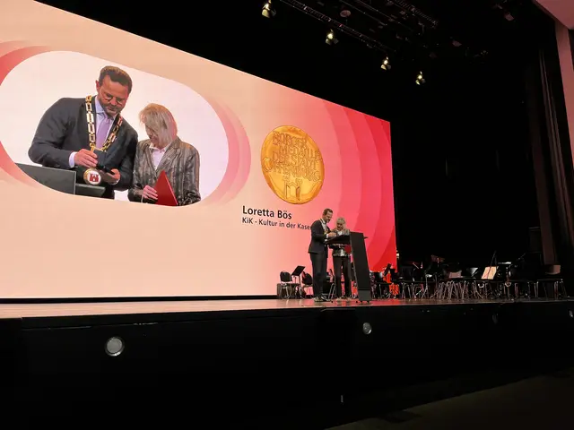Loretta Bös wurde für ihr vielfältiges Engagement in der soziokulturellen Szene mit der Bürgermedaille ausgezeichnet. | Foto: gro