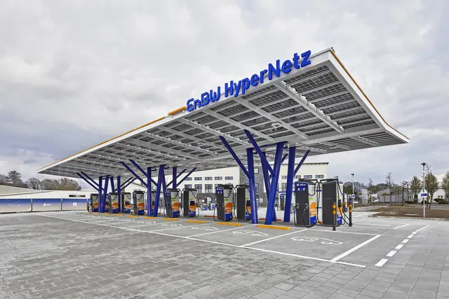 Die EnBW betreibt deutschlandweit bereits mehr als 70 eigene Schnellladeparks entlang der wichtigsten Fernverkehrsrouten. | Foto: EnBW: Endre Dulic