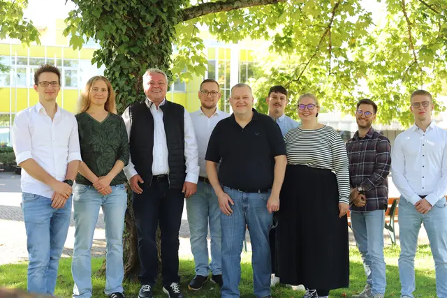 Das IOC-Team um Prof. Dr. Alfred Isele (Dritter von links) freut sich über die Hochschulperle 2025 und dankt allen, die für IOC abgestimmt haben, für die Unterstützung. | Foto: IOC