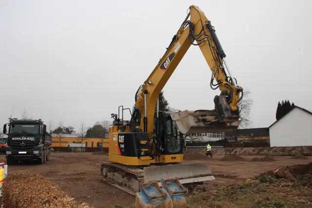Die Tiefbauarbeiten für die Schulcontaineranlage in Freistett haben begonnen.  | Foto: Stadt Rheinau/Chiara Gärtner