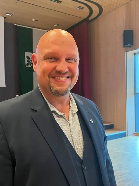 Der Haslacher Bürgermeister Armin Hansmann schätzt die italienische Küche, vor allem Pizza. | Foto: ag