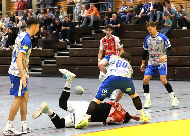 Trotz großem Kampf und unermüdlichem Einsatz machte der HTV Meißenheim eine Bauchlandung, die am Ende deutlich ausfiel. | Foto: Fissler