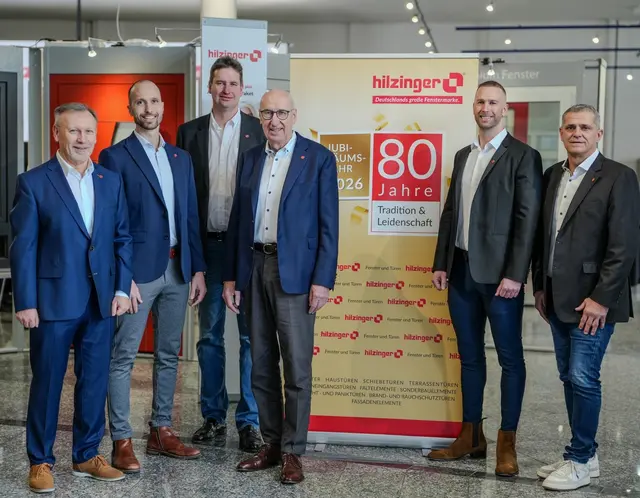 Die Firma hilzinger aus Willstätt feiert 2026 ihr 80-jähriges Bestehen: Martin Kurzka (l.), Armin, Jörg, Helmut  und Roman Hilzinger sowie Christian Bandle (r.). | Foto: Foto: hilzinger