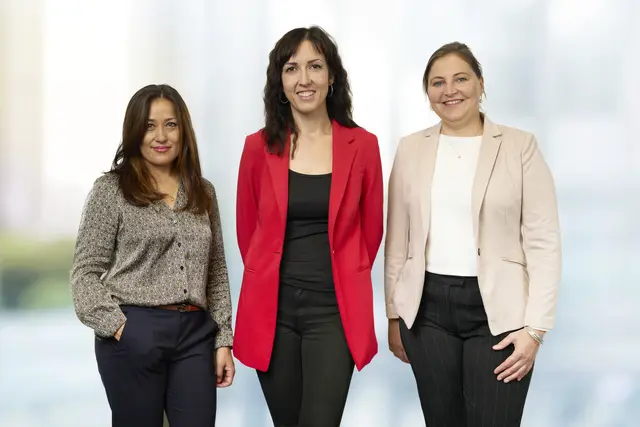 Das Team des Welcome Centers Südlicher Oberrhein (von links): Olga Kuchendaeva, Sophie Figueredo-Hardy und Justyna Gawron.  | Foto: Markus Schwerer/IHK Südlicher Oberrhein