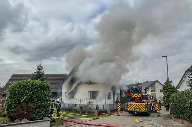 Am Sonntag brannte in Kehl-Leutesheim ein Wohnhaus.  | Foto: Stadt Kehl