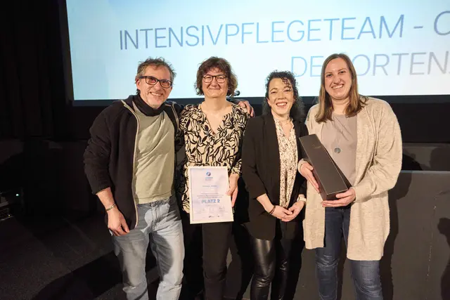 Auf Platz 2 beim Publikumsvoting in der Kategorie "Team des Jahres" landete das Intensivpflegeteam Chirurgische Intensivstation 1C des Ortenau Klinikums Lahr | Foto: Michael Bode