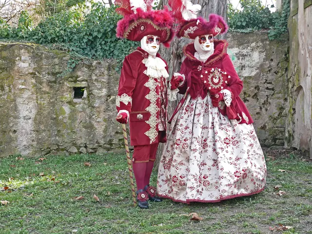 "Louise und Léon" vor der alten Stadtmauer. | Foto: Alfred Schramm