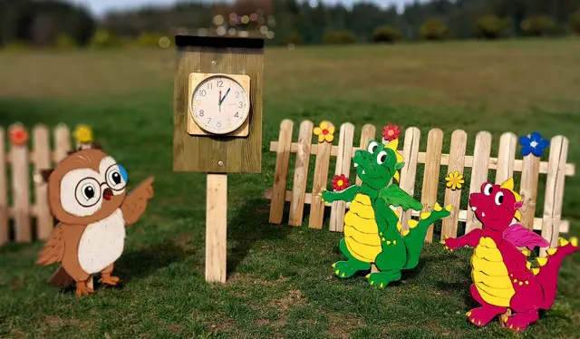 Die Eule Eulalia weiß wie die Uhr funktioniert.  | Foto: Touristen-Info Nordrach