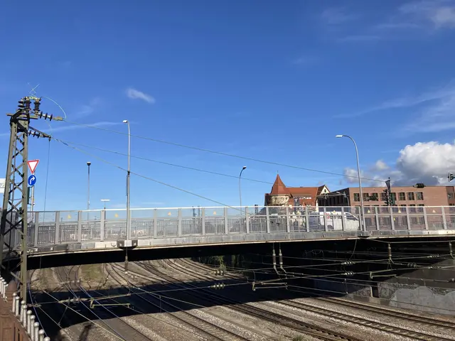 Die Unionbrücke in Offenburg muss neu gebaut werden. Im Vergabeverfahren stehen nun die Preisträger der ersten Stufe fest. | Foto: gro